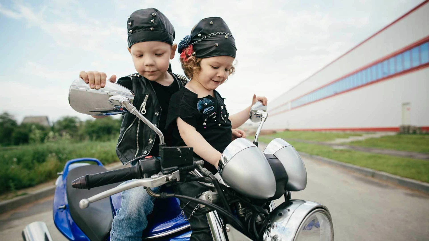 KIDS MOTORBIKE GEAR shop 2 KIDS MOTORBIKE GEAR shop -KIDS MOTORBIKE GEAR shop w1